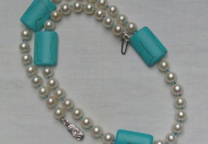 klassich schöne Perlen-Türkiskette
