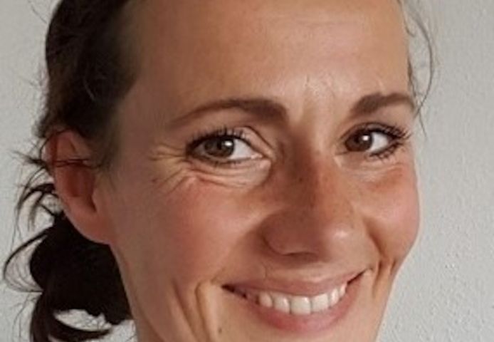 Feste (nackt)  Beziehung gesucht