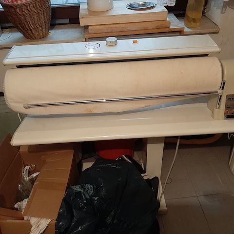 Miele Dampfbügelmaschine B 866 D