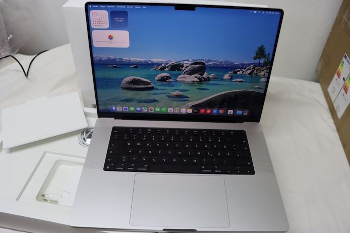 MacBook Pro 16" M4 MAX 1TB 48GB RAM Laptop