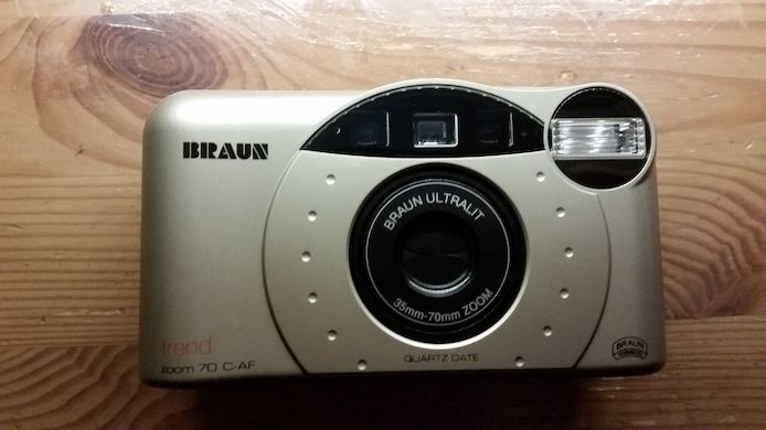 analoge Kamera Braun Zoom 70 C-AF