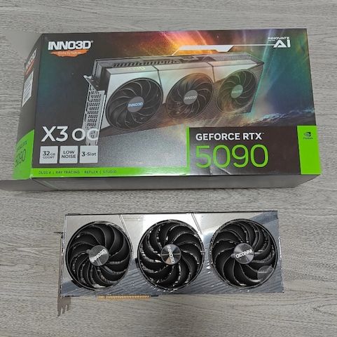 Grafikkarte GeForce RTX 5090, RTX 5080, RTX 5070 Ti, RTX 5070, RTX 4090, RTX 4080 Super, RTX 4080