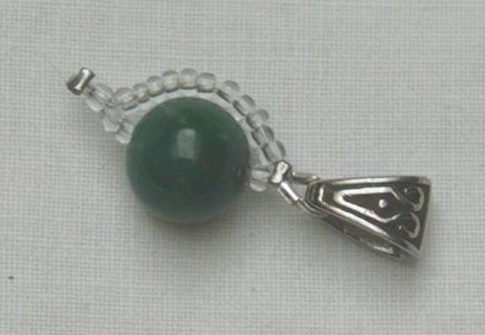 Anhänger, grüner Heliotrop mit Rocaille