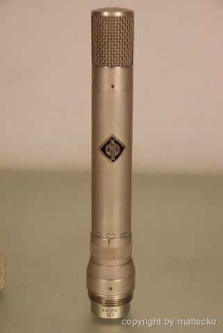 Neumann KM256 Mikrofon aus Sammlungsauflösung