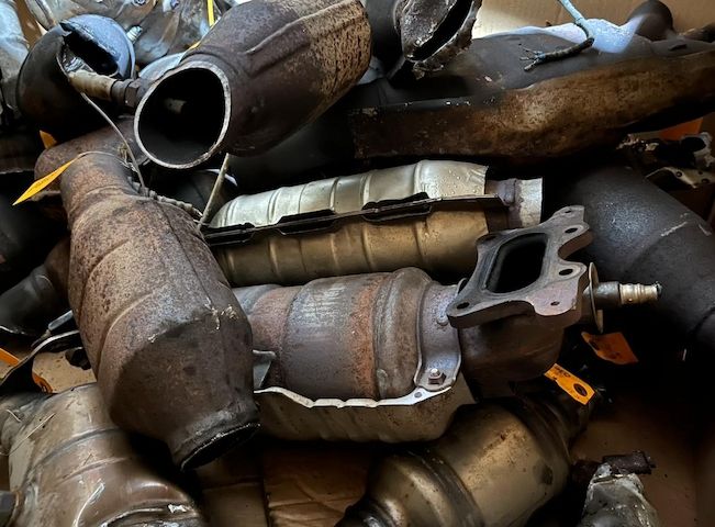 Katalysatoren zu verkaufen