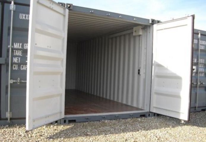 Handwerkwerpark -Garage-Selfstorage-Lager-Lagercontainer-Einlagerung- Abstellraum + Licht + Strom