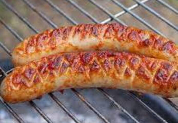 Jetzt oder nie, her mit der Marie! Bratwurstmädchen-Kontest!