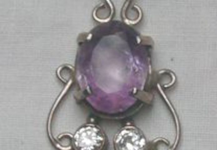 aparter Schmuckanhänger, 925 Silber mit gefassten Zirkonia