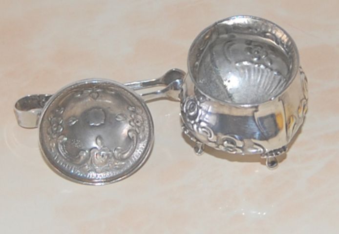 Antik: Zuckerdose mit Zange Albert Bodemer 835 Silber