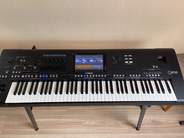 Yamaha Genos Keyboard - 76 Tasten Keyboard