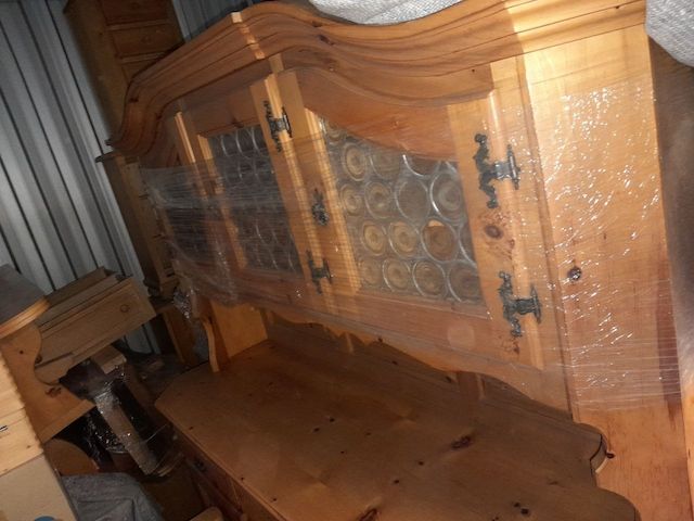 Zirben Bauernstube Natur mit Schnitzerei