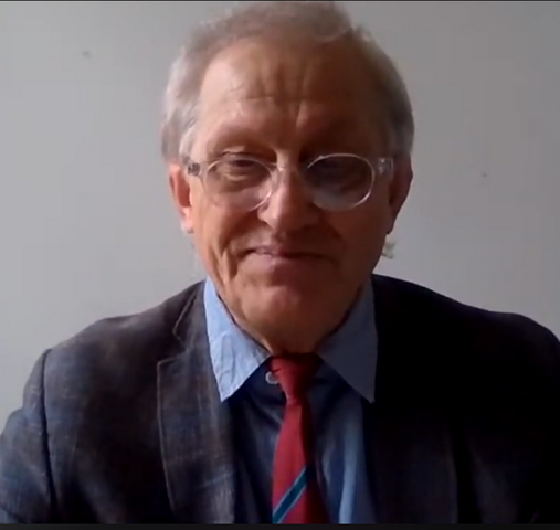 Welche Frau Weib hilft mir bei Übernachtung