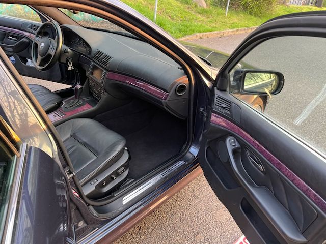 BMW E39 540i V8 Doppelglas Rollos