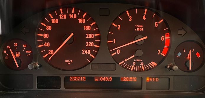 BMW E39 540i V8 Doppelglas Rollos