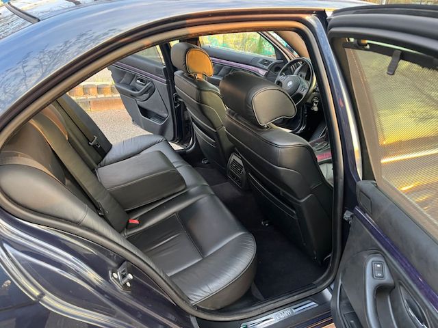 BMW E39 540i V8 Doppelglas Rollos