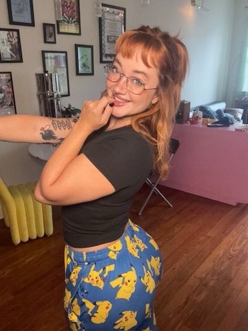 Ich bin jung und sexy und freue mich darauf, dich kennenzulernen.