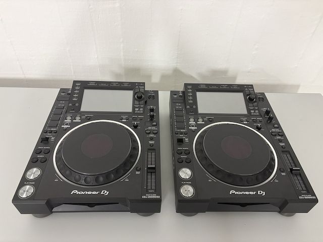 2 x Pioneer CDJ-2000NXS2 DJ-Player