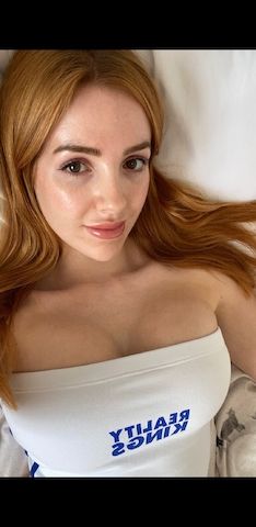 Freche Escort-Dame verfügbar