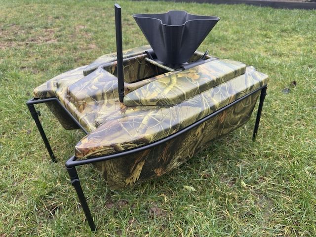 Fischfeeder Futterboot, Raymarine, Autopilot, Viel Zubehör