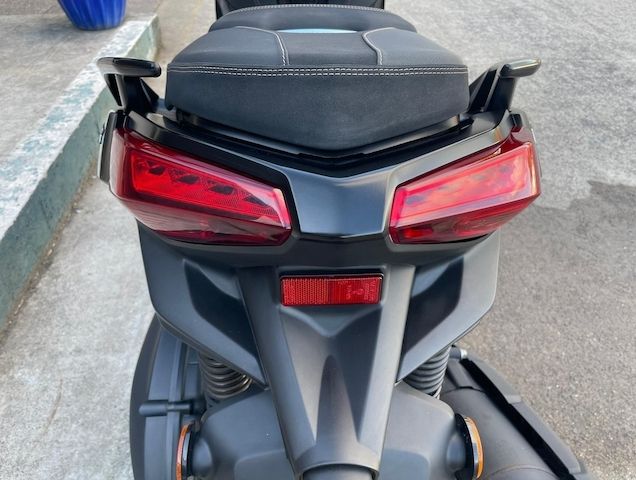 Yamaha X-Max 125 Tech Max, Baujahr 2024, in Schwarz