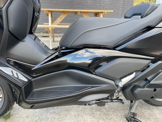 Yamaha X-Max 125 Tech Max, Baujahr 2024, in Schwarz