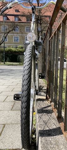 Stadtfahrrad Bavaria Line Lizzard für Damen, 26 Zoll, Nabenschaltung, Nabendynamo, Korb, Beleuchtung