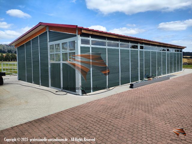 Pferdeboxen kaufen & Außenstall - Pferdeunterstand für ideale Pferdehöf