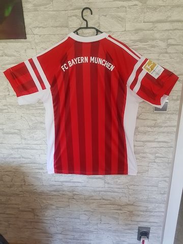 FC Bayern München Trikots XL