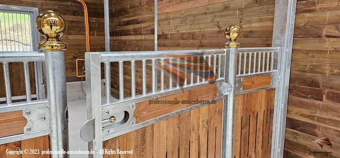 Pferdebox & Innenbox | Boxenstall – Stallwände und Trennwände
