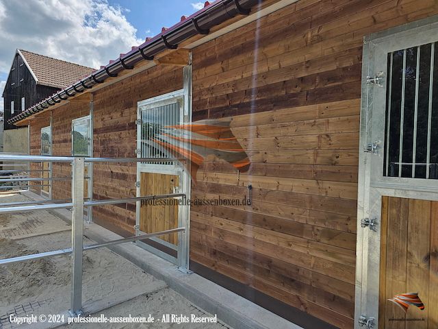 Pferdestall bauen & Außenstall kaufen, ideale Ställe für Pferde