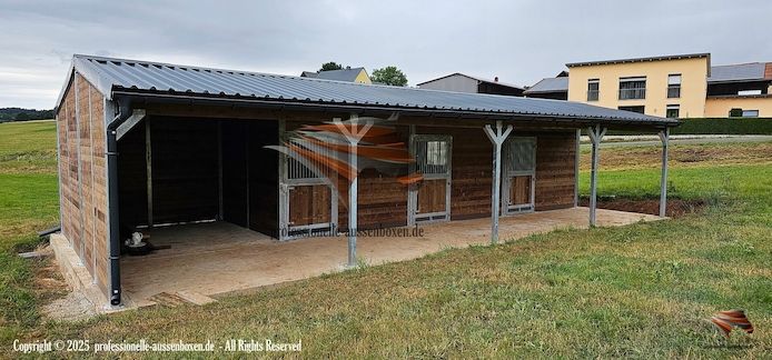 Pferdestall bauen & Außenstall kaufen, ideale Ställe für Pferde