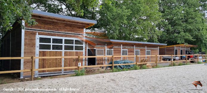 Pferdestall bauen & Außenstall kaufen, ideale Ställe für Pferde