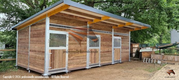 Pferdestall bauen & Außenboxen kaufen | ideale Pferdebox - Stallungen für Pferde