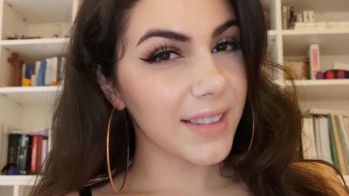 Verfügbar für all deine sexuellen Bedürfnisse