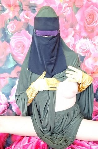 Khimargirl sucht Sklave,  diene deiner Göttin