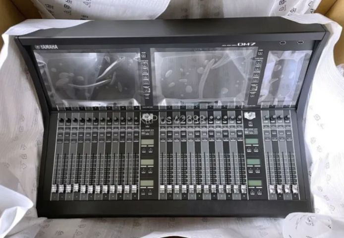 Yamaha DM7