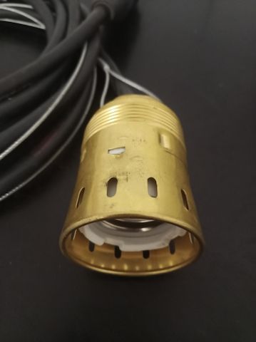 2 Stück E 40 Hängefassung mit Stahlseil und Kabel