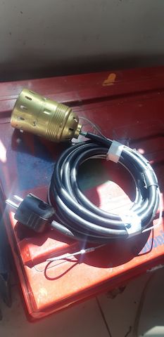 2 Stück E 40 Hängefassung mit Stahlseil und Kabel