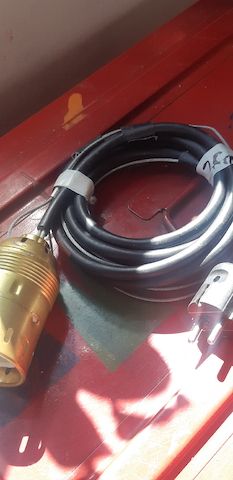 2 Stück E 40 Hängefassung mit Stahlseil und Kabel