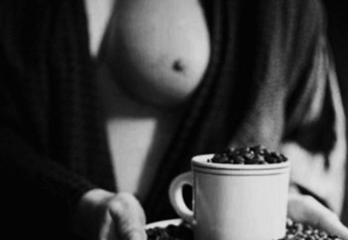 Stilvoll Kaffee genießen... (Devote Sie (aus NRW) gesucht)