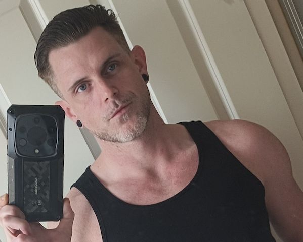 Suche attraktive Frau 25 - 35