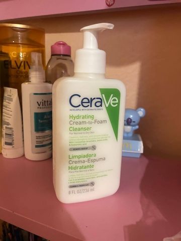 CeraVe-Hautpflegeprodukte zu verkaufen.