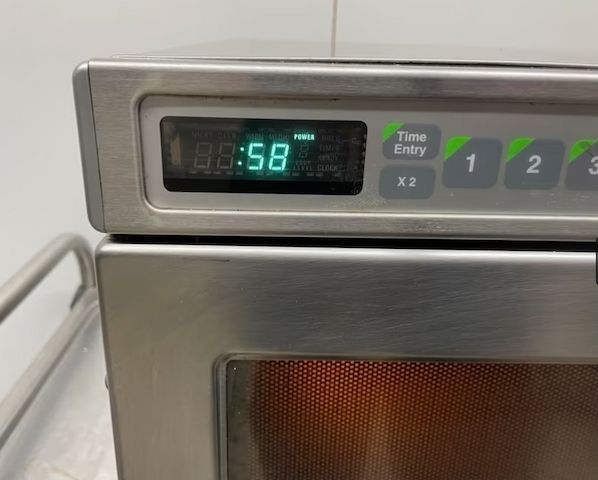 Mikrowelle Menümaster DEC18E2 Gastro Edelstahl 220V