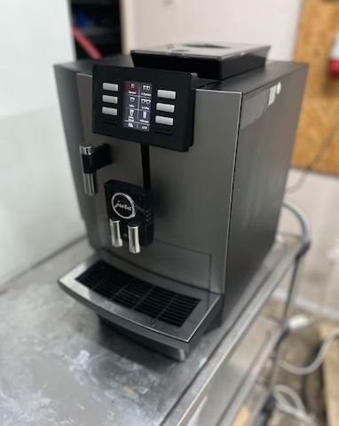 Kaffeemaschine Jura x8 Tank Kaffeevollautomat Kaffee Tee Gastro