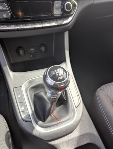 Hyundai i30 1.5 T-GDI Hybrid N Line