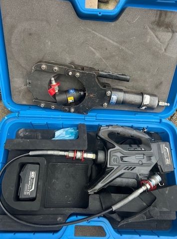Cembre B1300 PL Hydraulische Akkupumpe