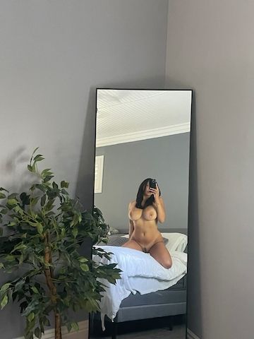 Escort Girl Sarah in Rostock hat Termine frei