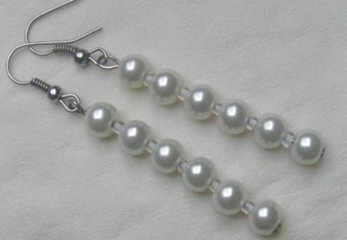 elegante Perlenohrring, stilvolles Design