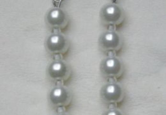 elegante Perlenohrring, stilvolles Design