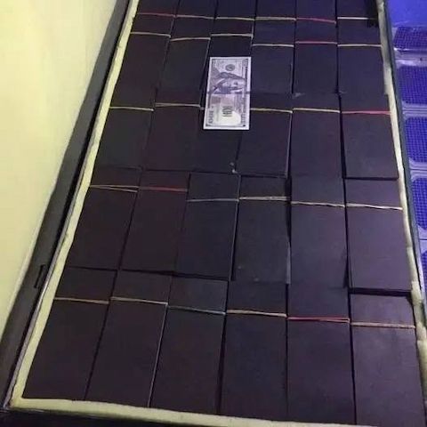 Aktivierungspulver und SSD-Chemikalienlösung zur Reinigung geschwärzter Banknoten.